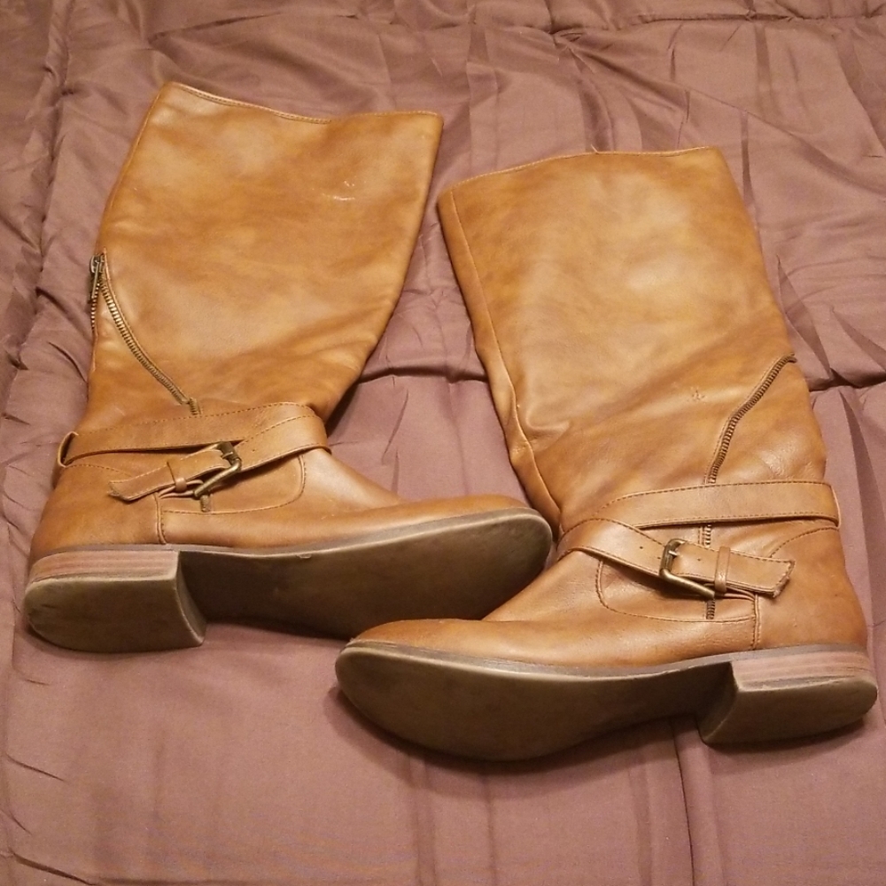 Brown boots